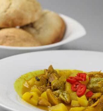 Cau cau & cassave brood