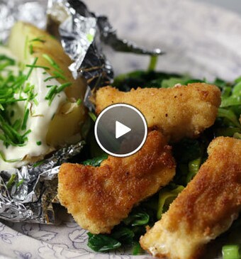 Vissticks met gepofte aardappel