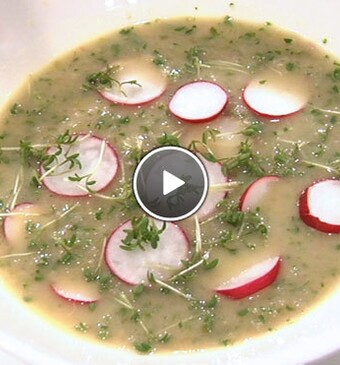 Radijssoep met tuinkers