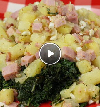 Warme aardappelsalade met gestoofde boerenkool