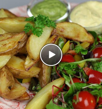 Ovenfriet met kwarkmayonaise & superfood salade