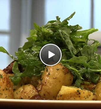 Nieuwe aardappels in de schil met koriander