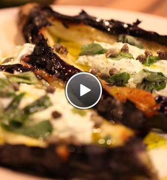 Geroosterde Aubergine met labne en kappertjes