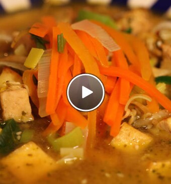 Maaltijdsoep met rijstnoedels