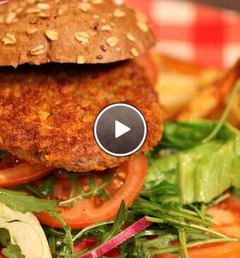 Bosburger met friet uit de oven