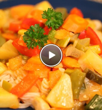 Fluwelen kipfilet met zoetzure saus