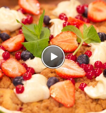 Rood fruit crumble taart