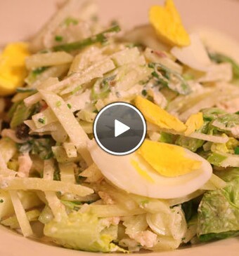 Lauwwarme aardappelsalade met koolrabi en gerookte forel