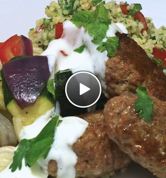Kofta’s met geroosterde groente en bulgur