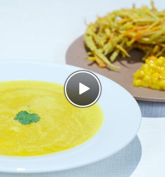 Indiase mangosoep met Indiase groente pakora’s