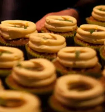 HMH-Cupcake