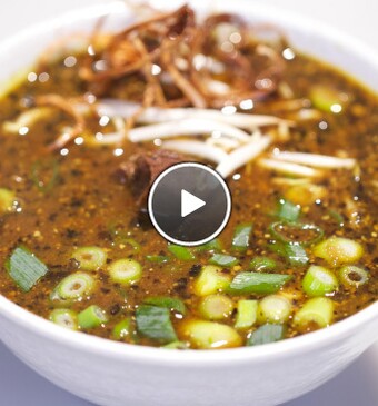 Javaanse Rawon & zelfgemaakte gebakken uitjes