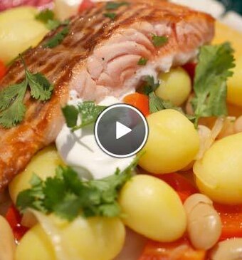 Zalm van de grill met pittige bonen