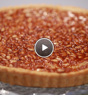 Honing-pijnboompittentaart