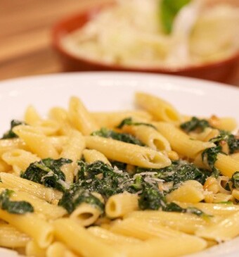 Penne Spinaci e gorgonzola (pasta met spinazie en gorgonzola) & Insalata di finocchi (venkelsalade)