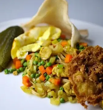 Bami Goreng (gebakken mie) & Rempejeh