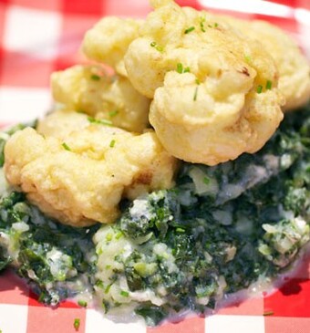 Koolstamppot met bloemkool in een jasje