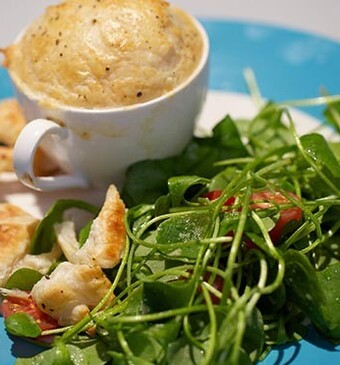 Kaassoufflé met winterpostelein