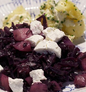 Rode kool met peer en geitenkaas