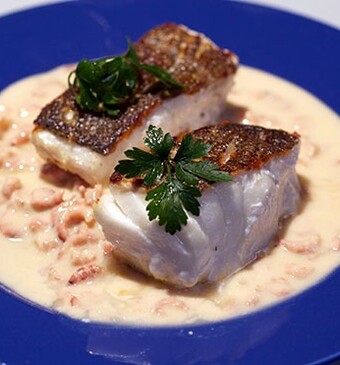 Kabeljauw met Hollandse garnalen in witte wijnsaus