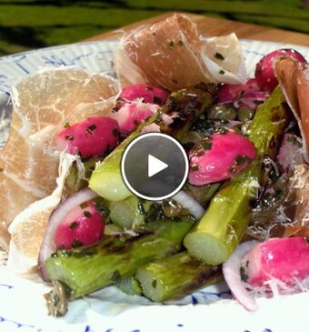 Gegrilde asperges met Parmezaanse kaas