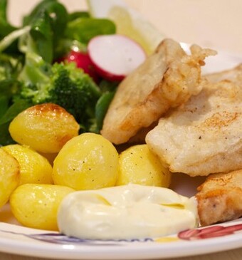 Krokante visjes met citroenmayonaise