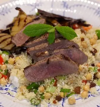 Arabische salade met gegrilde aubergines