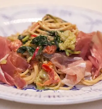 Spaghetti met tomaatjes en zoete knoflook
