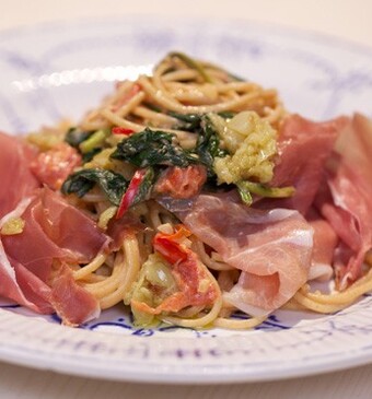 Spaghetti met tomaatjes en zoete knoflook