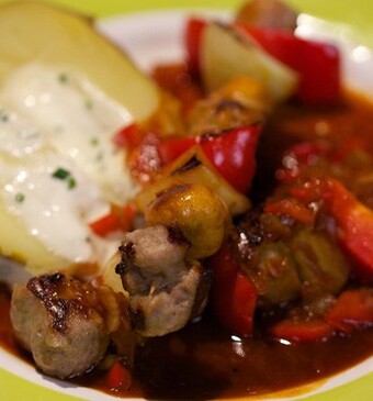 BBQ-spies met gepofte aardappel