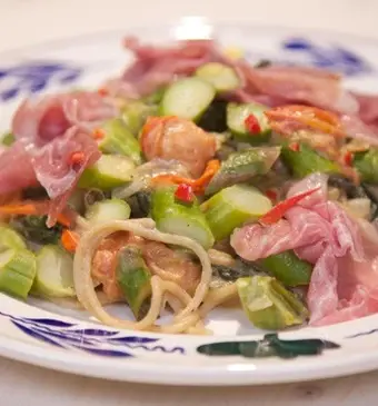 Pasta met cherrytomaatjes en parmaham