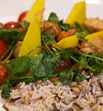 Pittige roerbakschotel