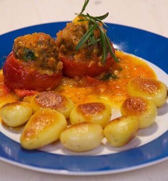 Tomaten gevuld met Provençaals gehakt