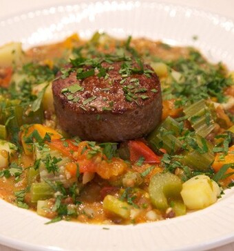 Selderijstoof met Duitse biefstuk