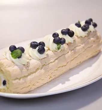 Biscuitrol met blauwe bessen