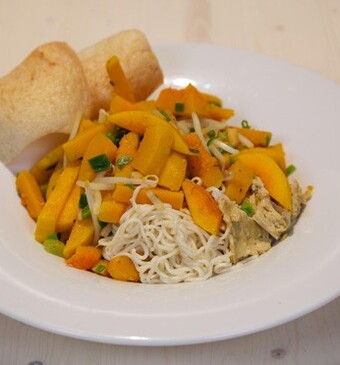 Gewokte pompoennoedels