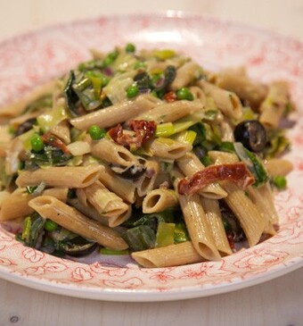 Romige prei-dragonpasta met blauwe kaas