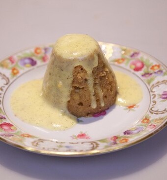 Gestoomde kaneelpuddinkjes met vanillesaus