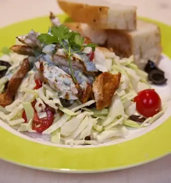 Zoetzure koolsalade met shoarma