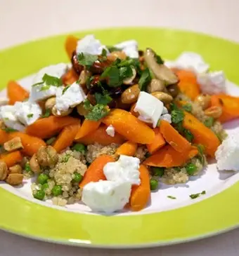 Quinoa met sinaasappel-komijnwortels