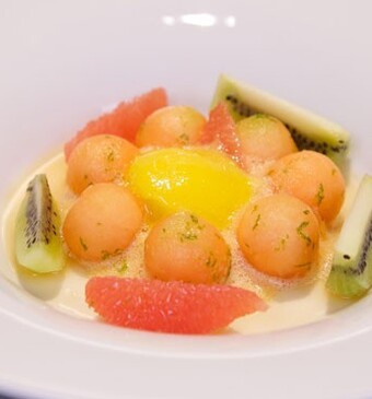 Meloenfrappé met mangosorbetijs