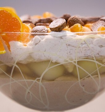 Winterse kruidnotentrifle