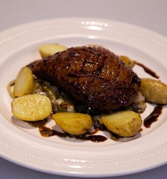 Zoetzure prei met glanzende eendenborst