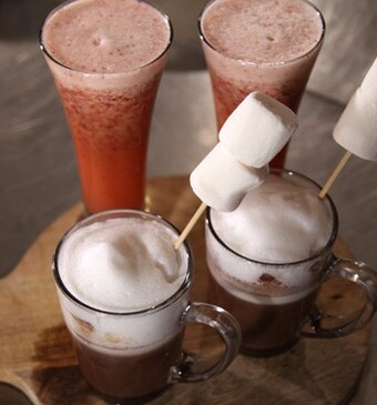 Kerstsmoothie en kindercappuccino