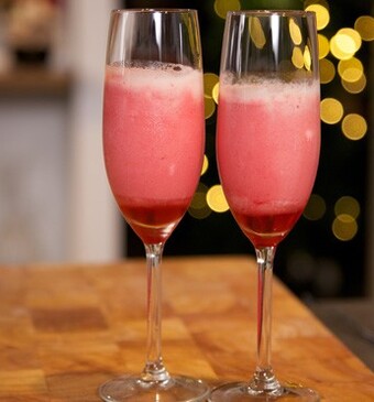 Vlierbessenlimonade en frambozenspoom