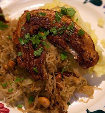 Knoflook-aardappelpuree met zoete zuurkool