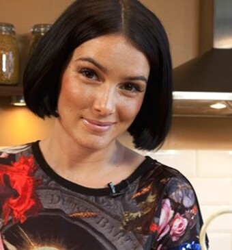 Sara La Fountain / Baking with Sara