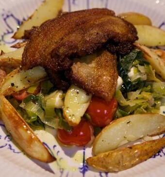 Gestoofde prei met krokante speklappen