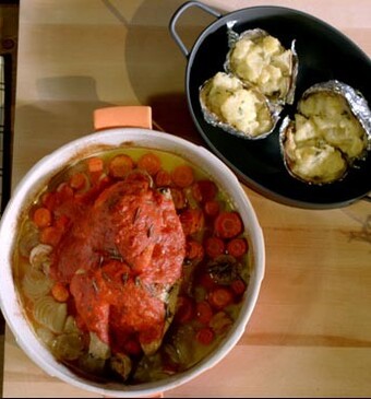 Halve kip uit de oven met gepofte aardappels