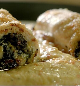 Gevulde kipfilet met paprika-aardappelpuree